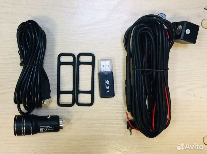 Новое Регистратор-Зеркало сенсорное А18 с камерой