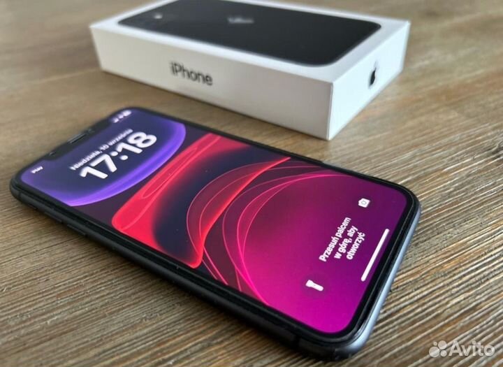 iPhone 11, 64 ГБ