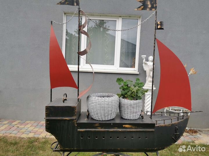 Кашпо напольное уличное