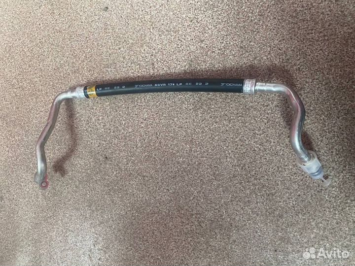 Трубка кондиционера Toyota RAV4 50 новая оригинал