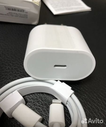 Зарядное устройство на iPhone