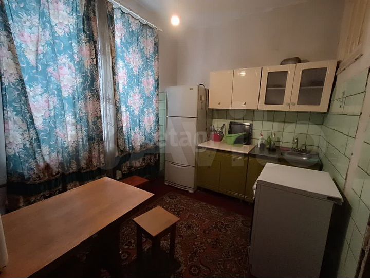 3-к. квартира, 77 м², 1/5 эт.