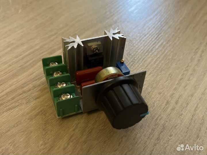 Диммер 220V 2000Вт регулятор напряжения от 50-220v