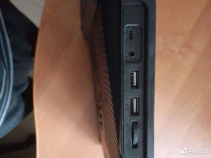 Подставка для ноутбука с колонками