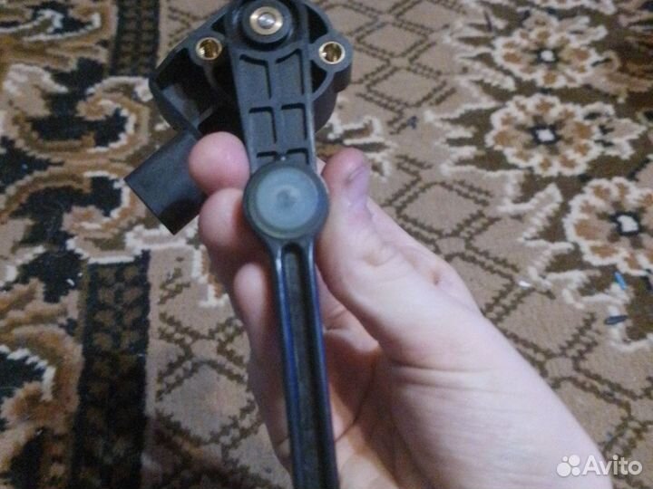 Датчик положения кузова Volkswagen