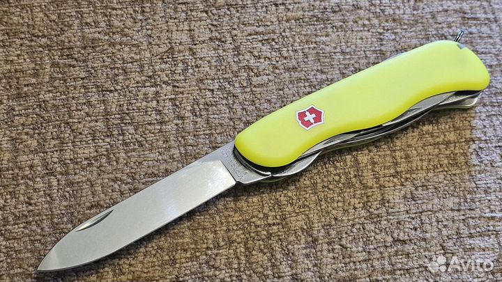 Victorinox Fireman Stay Glow (доставка с меня)