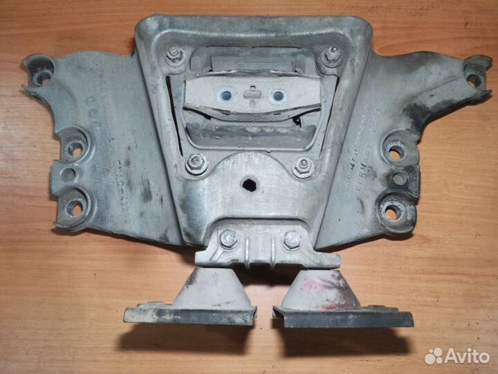 Опора кпп Audi A6 C6 Allroad Quattro 4F AUK 2007