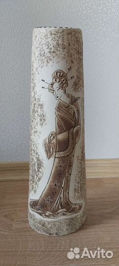 Ваза интерьерная керамическая