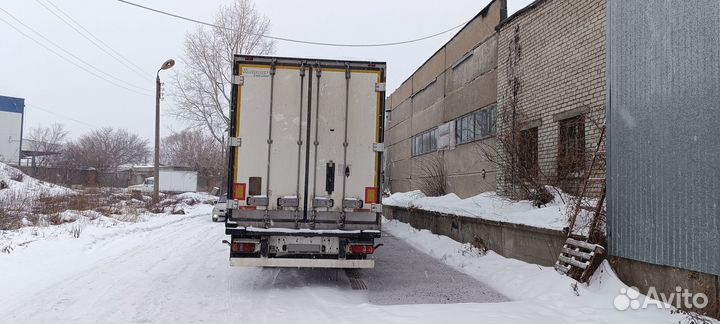 Полуприцеп рефрижератор Krone SD, 2012