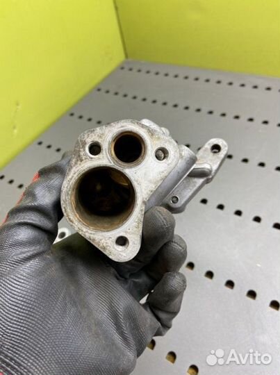 Корпус термостата Nissan Primera P11 SR20