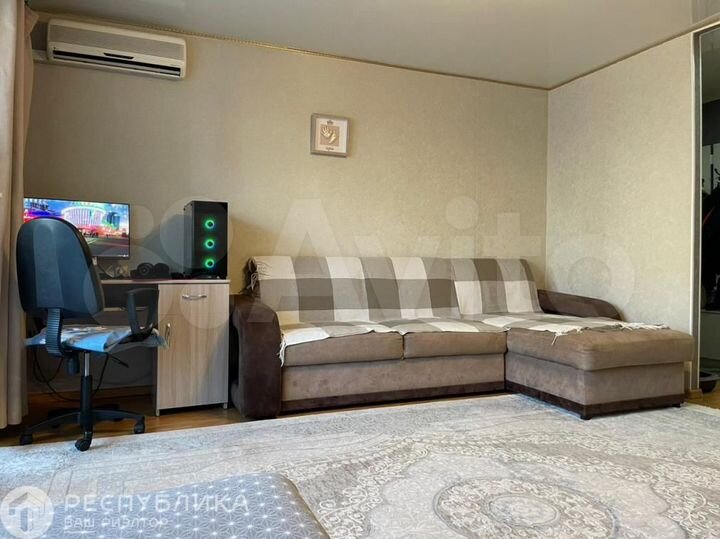 2-к. квартира, 52 м², 3/5 эт.