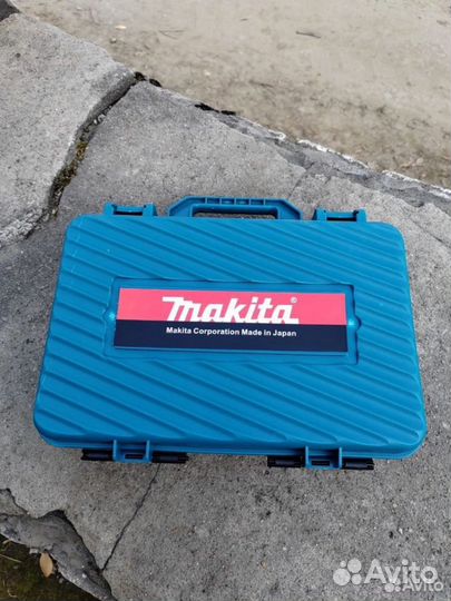 Аккумуляторныц паяльник Makita