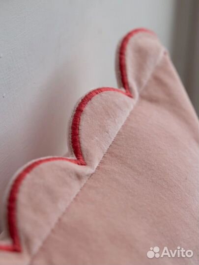 Бархатная подушка Rockett St George