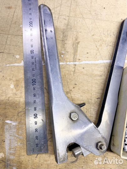 Пломбиратор