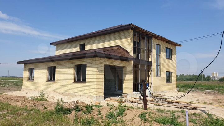 Дом 210 м² на участке 8 сот.