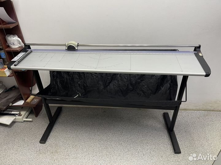 Роликовый резак для бумаги KW-Trio 3022 (1320мм)