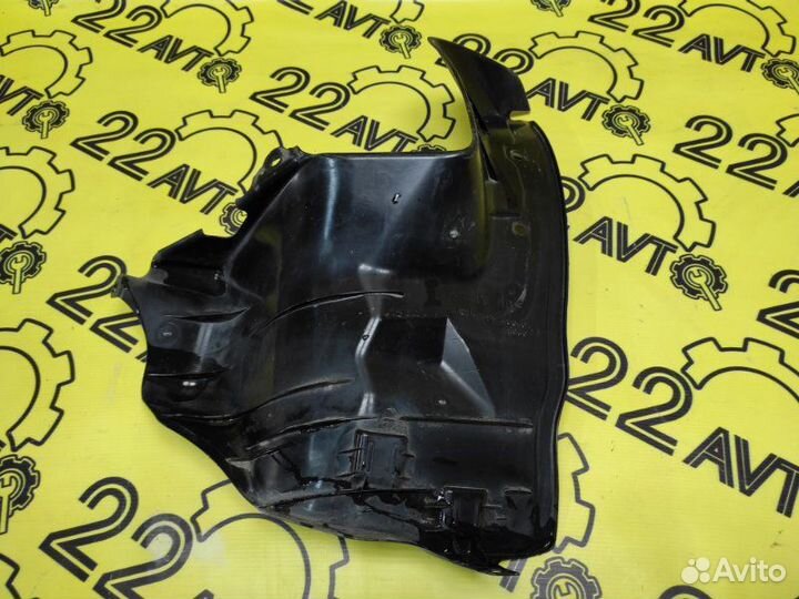 Подкрылок задний правый Toyota Harrier MCU30 1mzfe