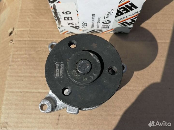 Насос системы охлаждения Ford Mondeo IV