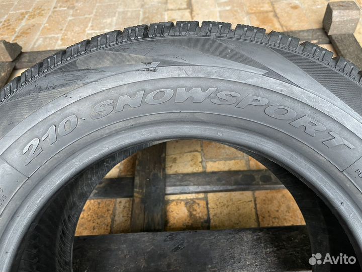 Pirelli Winter 210 Snowsport 205/65 R15