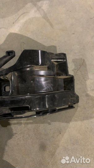 Кронштейн бампера задний левый Volkswagen Polo 6