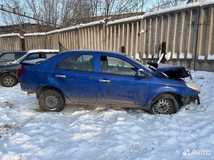 В разборе Geely mk