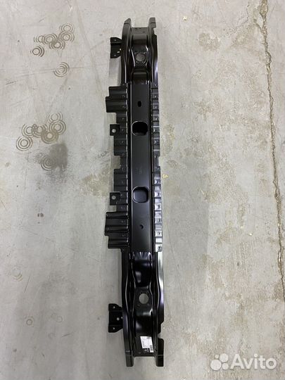 Балка поперечная Mercedes W447