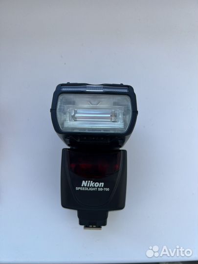 Вспышка Nikon speedlight SB-700