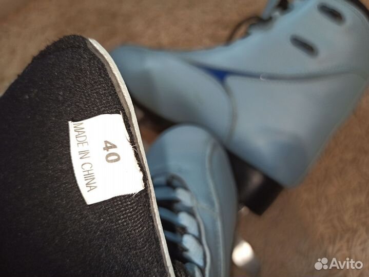 Коньки фигурные женские 40 р-р