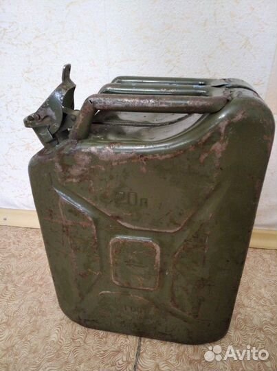 Канистра 20л для бензина