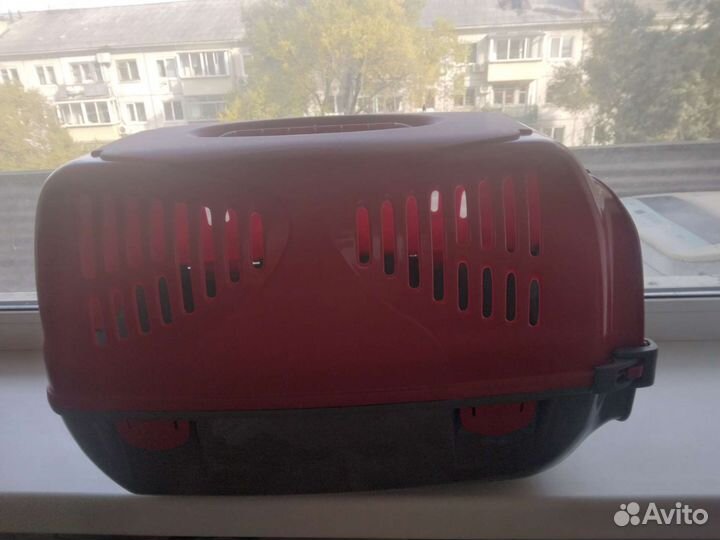 Переноска для кошек и собак