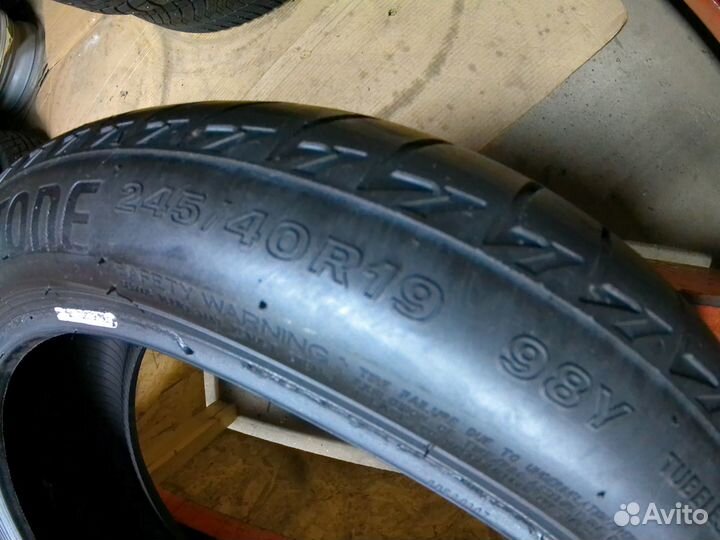 Bridgestone Turanza T005 245/40 R19