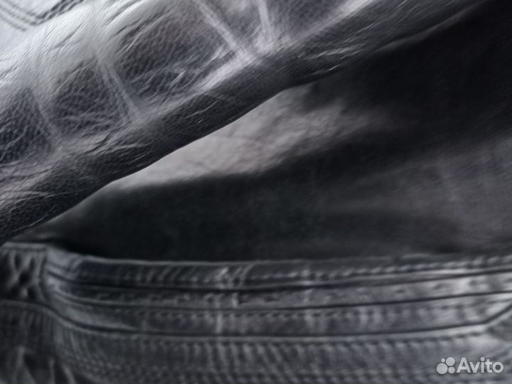 Кожаная куртка р 48