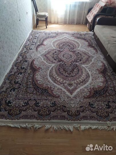 Ковер шерстяной