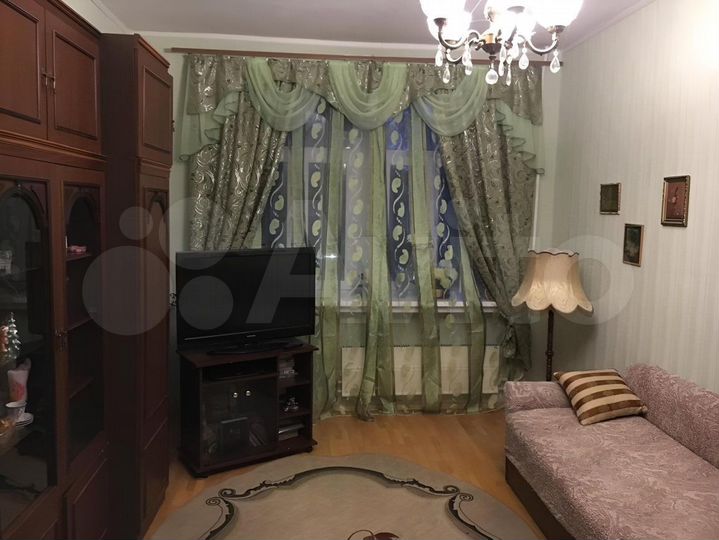 2-к. квартира, 60 м², 2/8 эт.