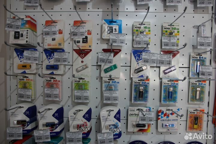 Флешки USB, SD, MicroSD. Переходники, картридеры
