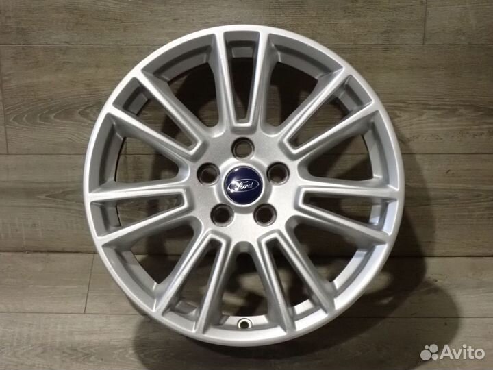 Комплект дисков Ford Kuga оригинал R17 2к