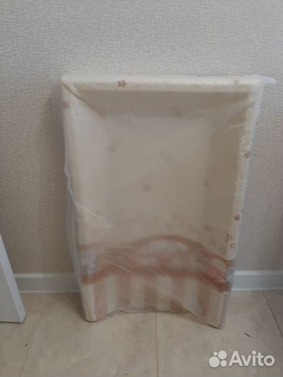 Пеленальный столик