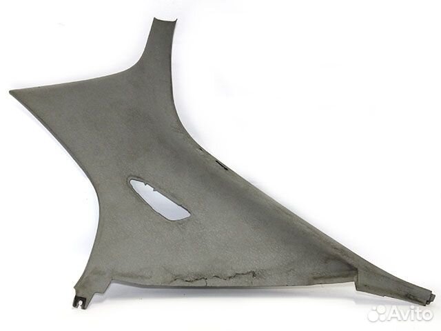 Накладка стойки задней правая Mitsubishi Carisma