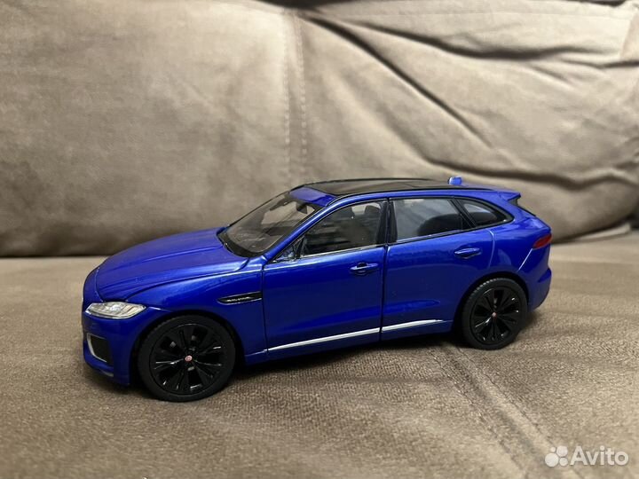 Модель Jaguar f-pace 1/24