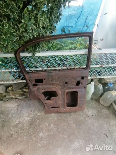 Правая дверь от газ-21