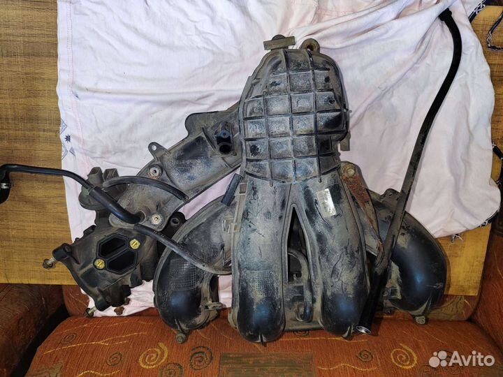 Коллектор впускной и выпускной mazda 6 GG