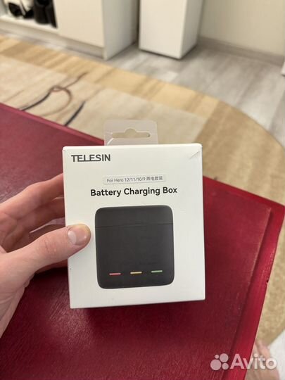 Зарядный кейс + 2 акб для GoPro