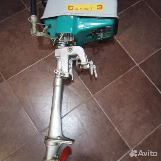Лодочный мотор бу Салют Э