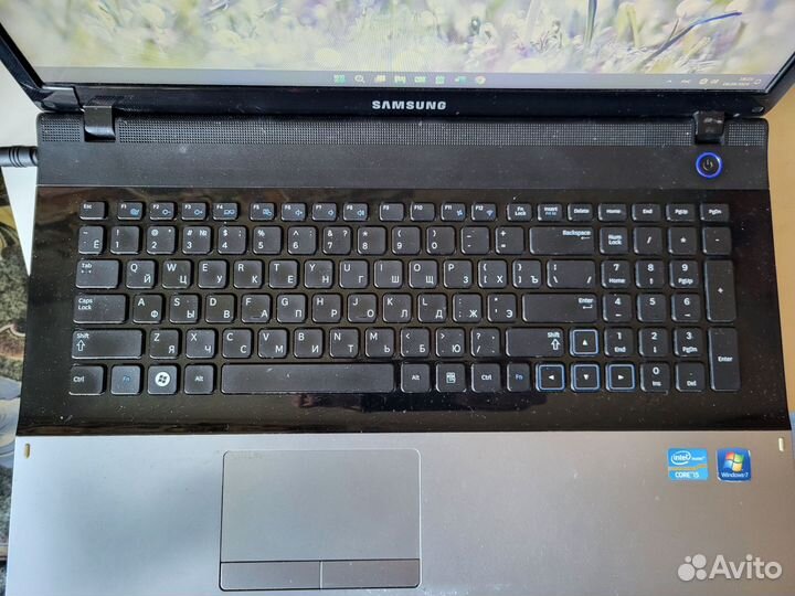 Samsung core i5 (17,3