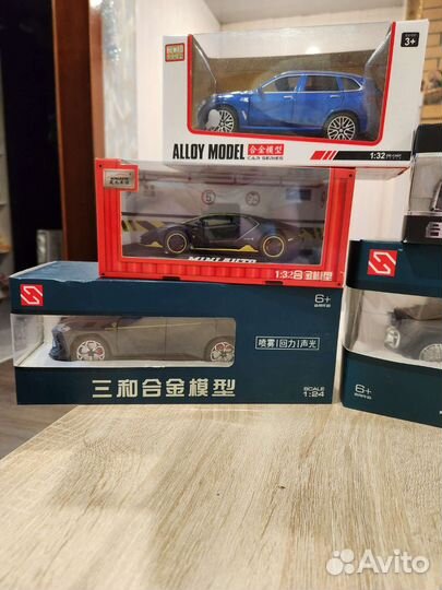 Металлические машинки Новые ассортимент