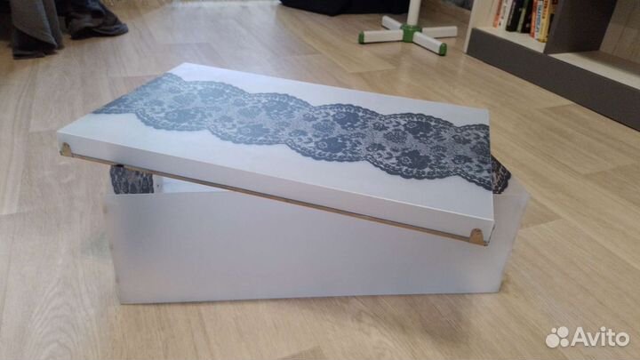 Пластиковая коробка