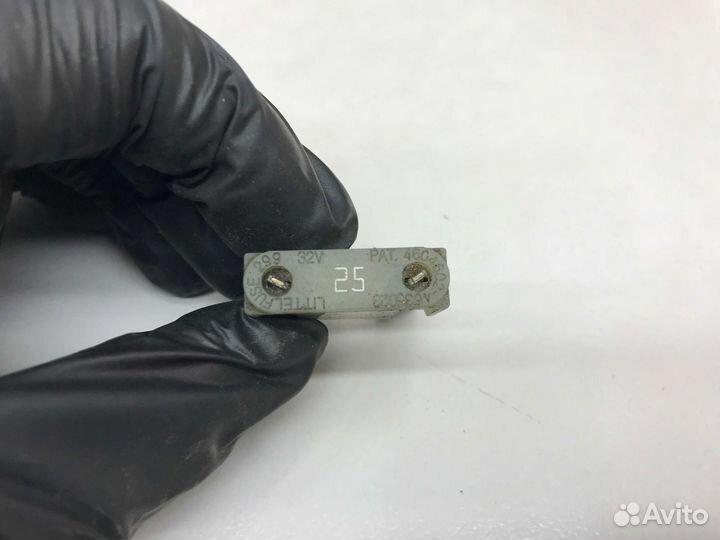 Предохранитель силовой флажковый 25А