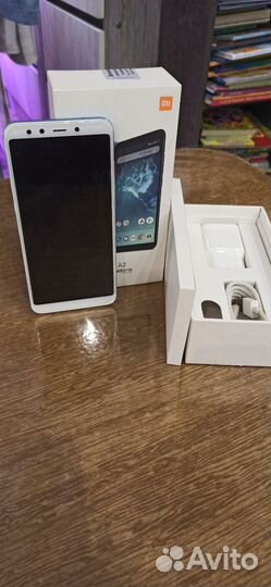 Xiaomi Mi A2, 4/64 ГБ