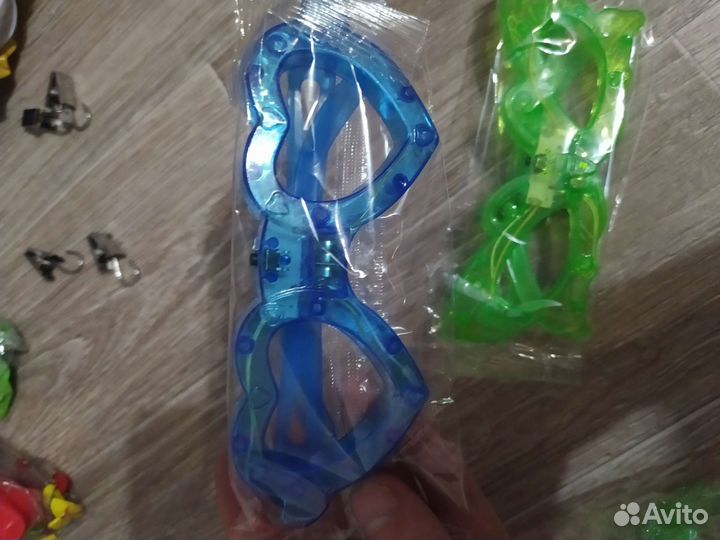 Очки светящейся