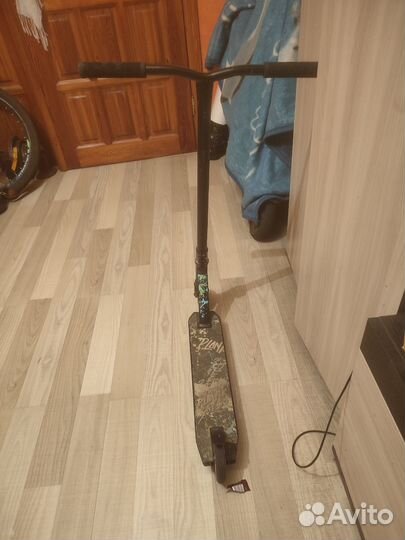 Трюковой самокат Plank